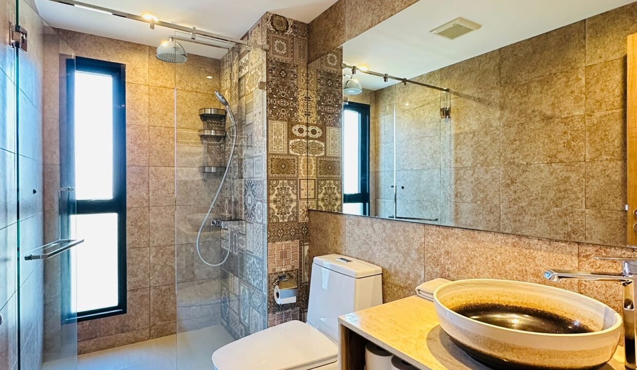 WhatsApp Image 2024-09-04 at 11.41.59 AM