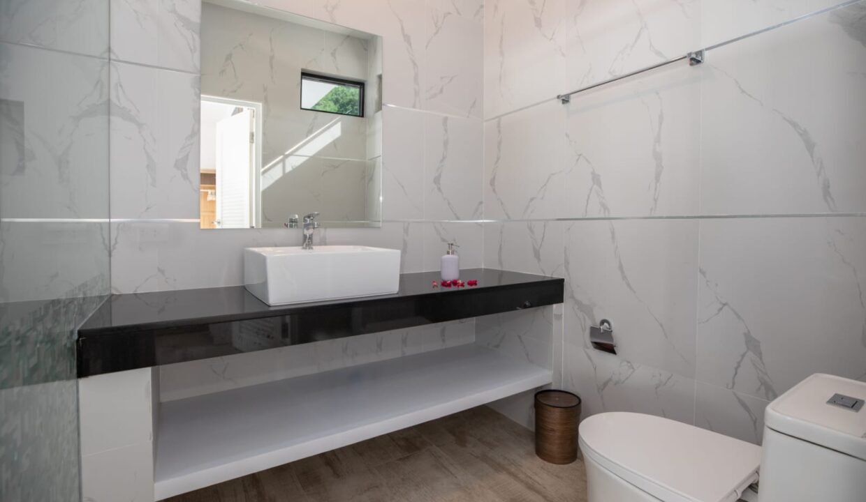 WhatsApp Image 2024-11-12 at 9.40.07 AM