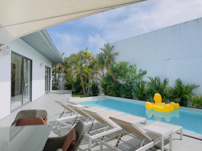 TREE VILLA RAWAI – Luxury Modern Pool Villa