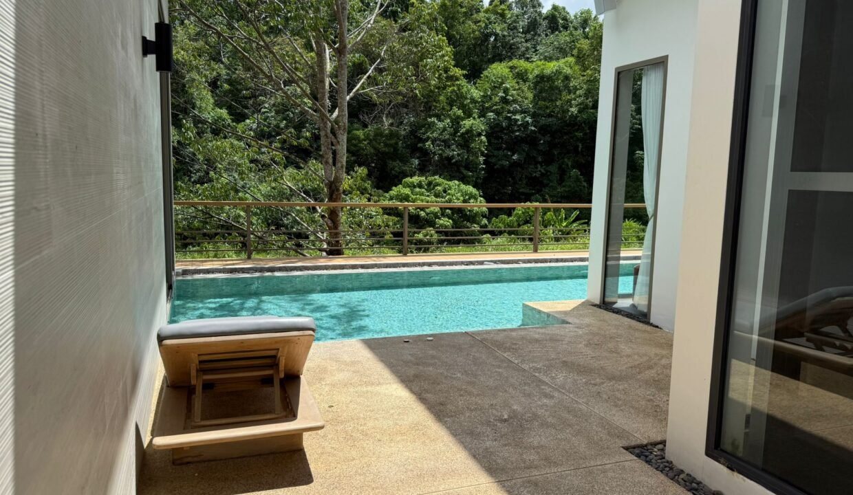 39. terrace and pool 2