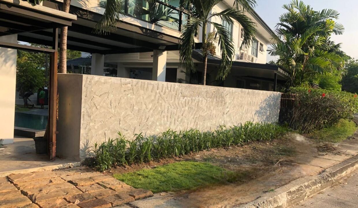 WhatsApp Image 2568-08-28 at 12.37.21 (2)