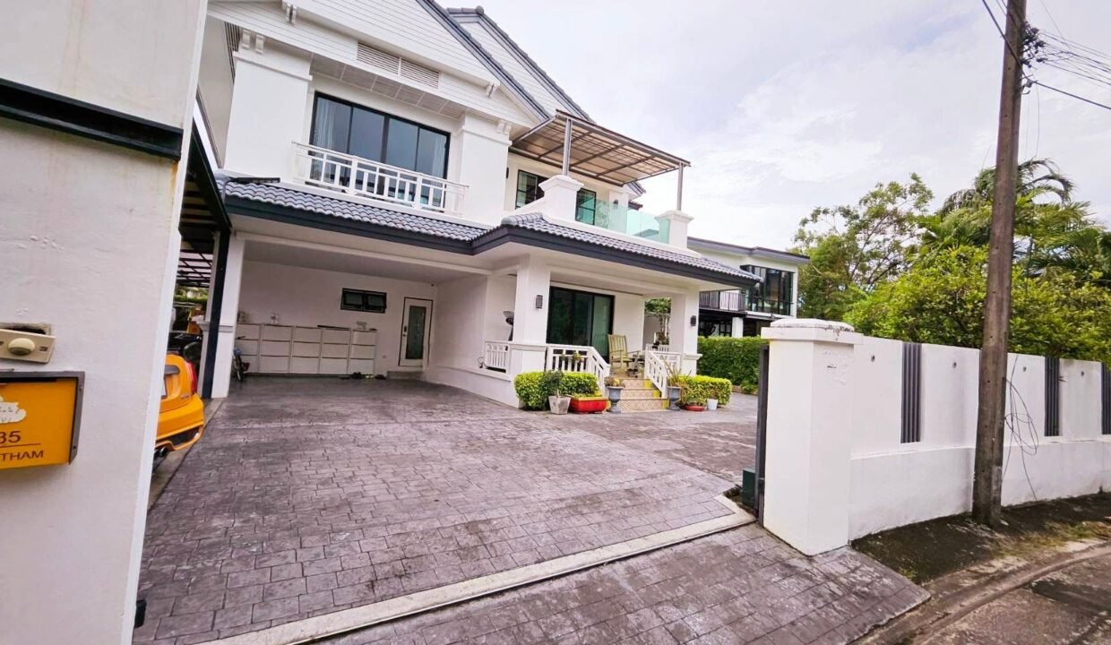 WhatsApp Image 2568-08-28 at 12.37.22 (1)