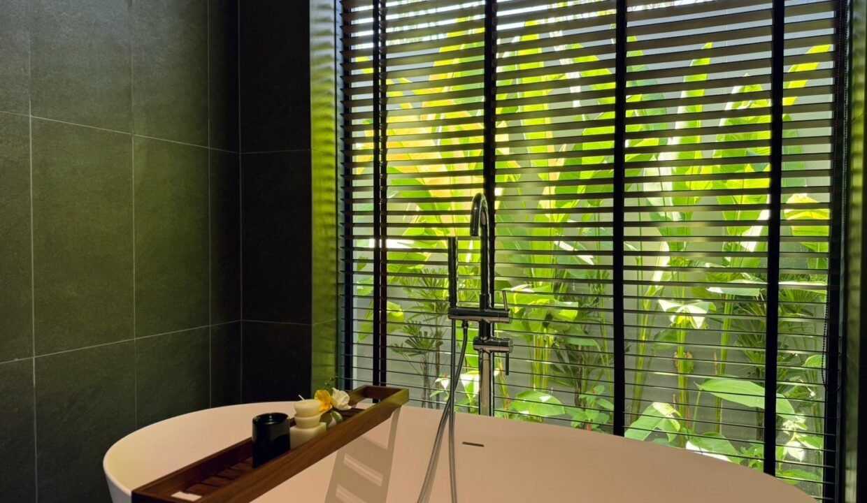 227BFFDE-252A-45DE-9961-D5B2EDC107A4