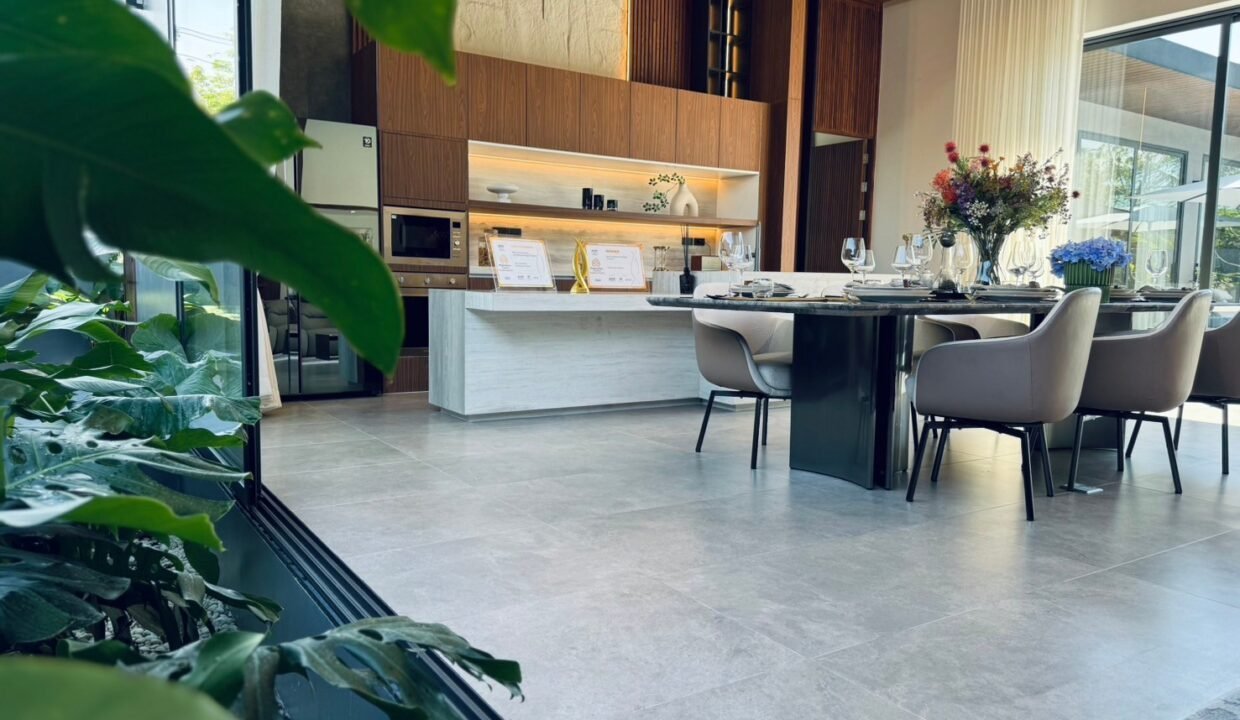 2BC1BE43-2AB4-40DC-88FC-5ED48AF73F70