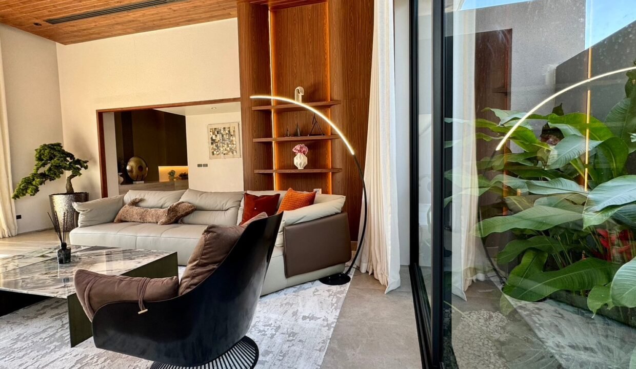 CF48F1C9-347E-4175-B8E7-8E33C0255517