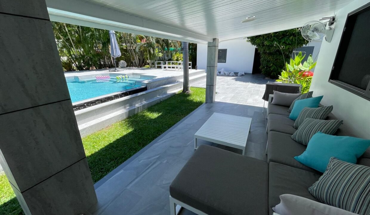 WhatsApp Image 2025-09-25 at 11.03.20 AM