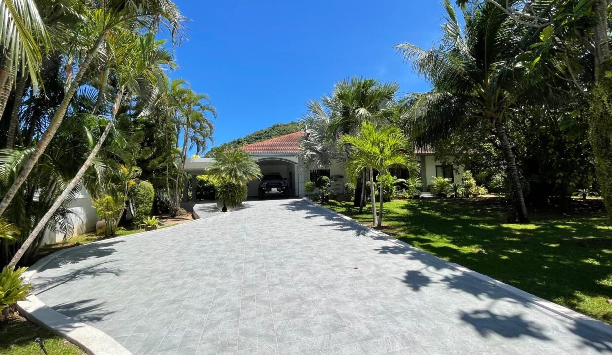 WhatsApp Image 2025-09-25 at 11.03.27 AM