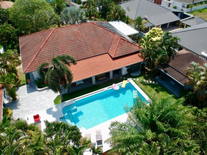 Paradise Rawai Villa – Luxury Tropical