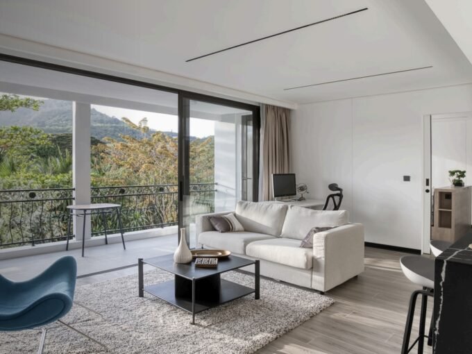 New Deluxe pet-friendly condominium near the Rawai