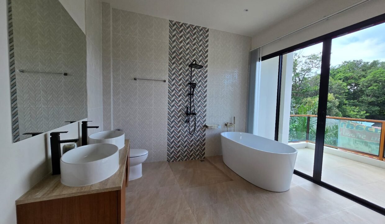 WhatsApp Image 2025-10-03 at 11.11.18 AM (1)