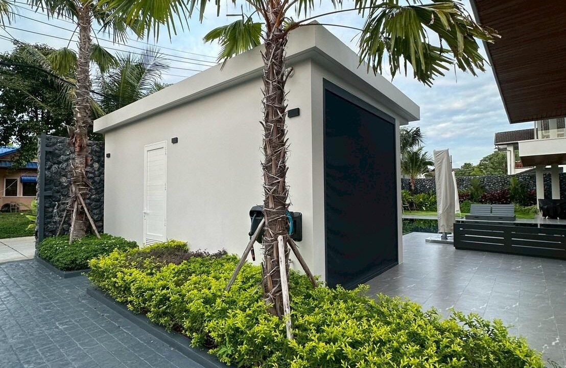 WhatsApp Image 2025-11-11 at 3.45.58 PM (1)